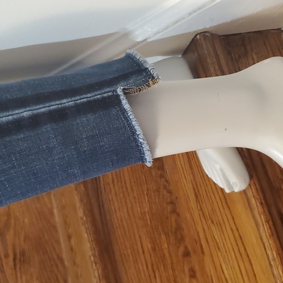 LOGO by Lori Goldstein straight leg jeans - Picture 6 of 16